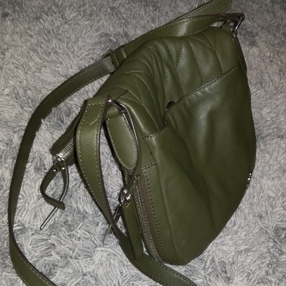SOLD! VC- Crossbody leather bag - Picture 2 of 8